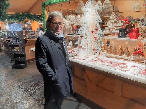 L'assessore Fvg ad Attività produttive e Turismo, Sergio Emidio Bini, in visita ai Mercatini di Natale a Trieste